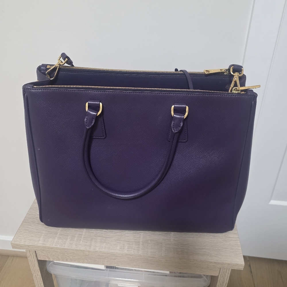 Prada Saffiano Galleria Purple with Detachable Strap - Picture 2 of 3